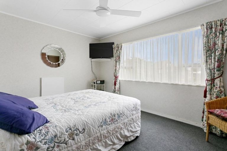 Photo of property in 6 Hampstead Place, Richmond Heights, Taupo, 3330