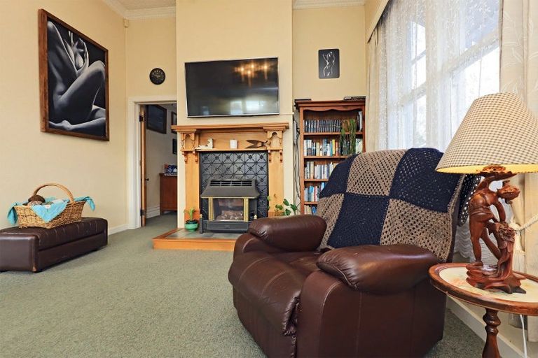 Photo of property in 402 Lascelles Street, Saint Leonards, Hastings, 4120