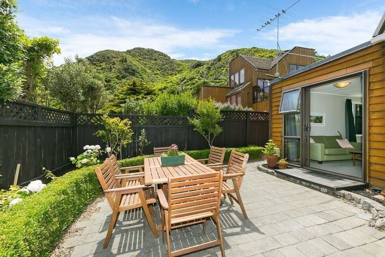 Photo of property in 48a Satara Crescent, Khandallah, Wellington, 6035