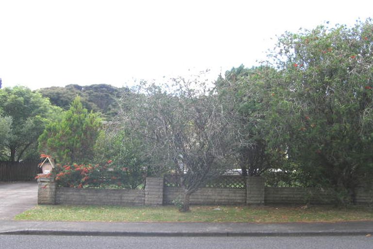 Photo of property in 36 Spinella Drive, Bayview, Auckland, 0629