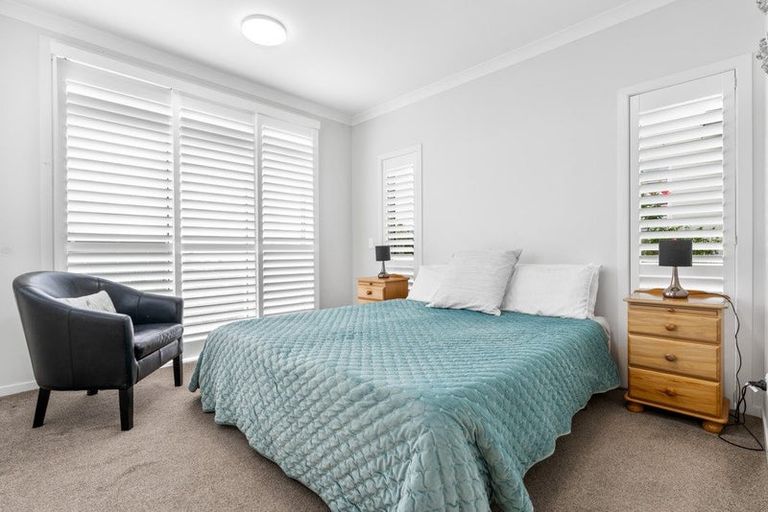 Photo of property in 1 Ocean View Terrace, Orewa, 0931