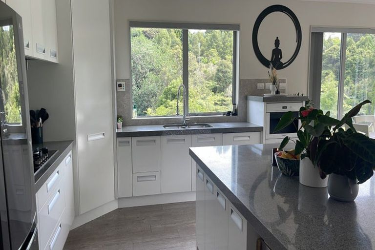 Photo of property in 22 Marwan Crescent, The Gardens, Auckland, 2105