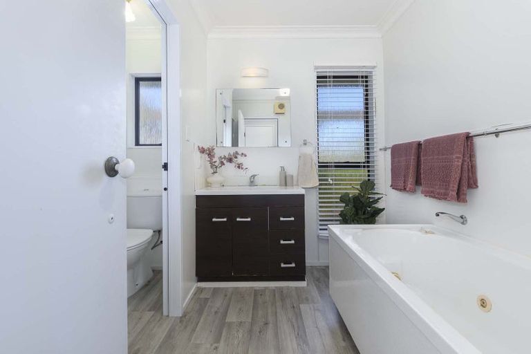 Photo of property in 33 Heron Avenue East, Matua, Tauranga, 3110