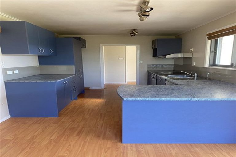 Photo of property in 30 Fernaig Street, Papakura, 2110