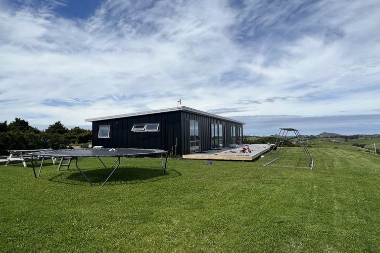 Photo of property in 22 Lakelands Road, Parua Bay, Onerahi, 0192