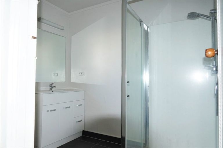 Photo of property in 90 Coronation Road, Hillcrest, Auckland, 0627