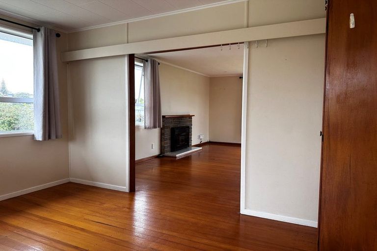 Photo of property in 36 Larne Avenue, Pakuranga Heights, Auckland, 2010