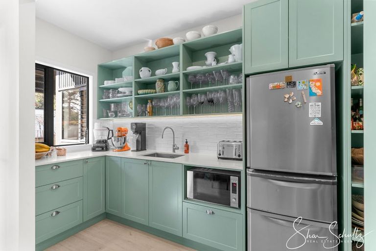 Photo of property in 6 The Strand, Whakapirau, Maungaturoto, 0583