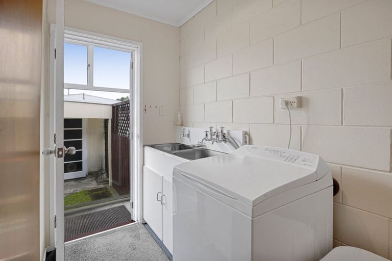 Photo of property in 1/1 Gardenia Avenue, Bell Block, New Plymouth, 4312