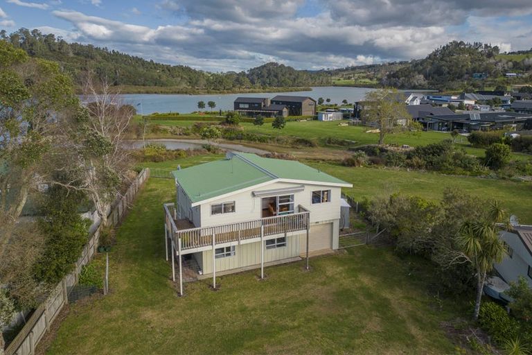 Photo of property in 63 Oyster Drive, Cooks Beach, Whitianga, 3591