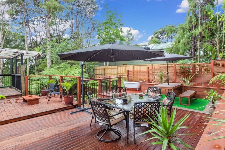 Photo of property in 9 Karapiti Place, Glen Eden, Auckland, 0602