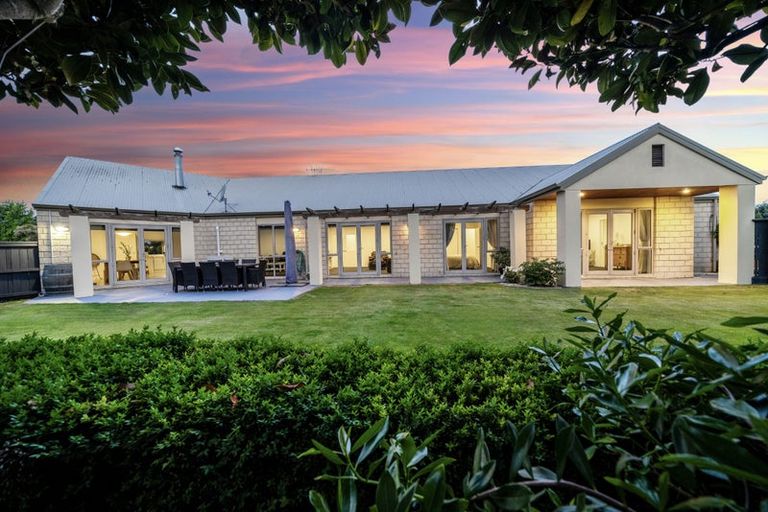 Photo of property in 6 Thornley Place, Woodend, 7610