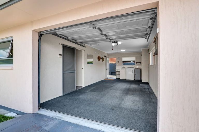 Photo of property in 273/1 Mangorei Road, Merrilands, New Plymouth, 4312