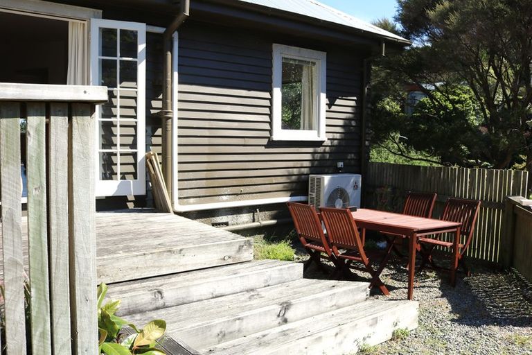 Photo of property in 57 Liardet Street, Vogeltown, Wellington, 6021
