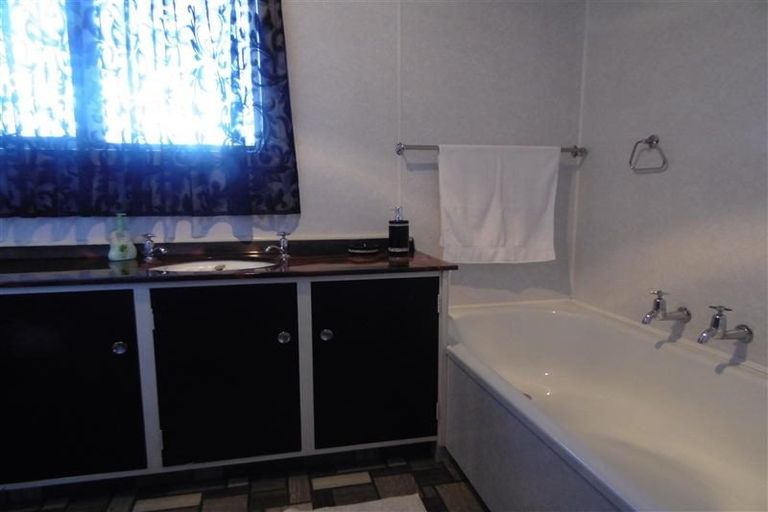 Photo of property in 11b Hine Street, New Plymouth, 4310