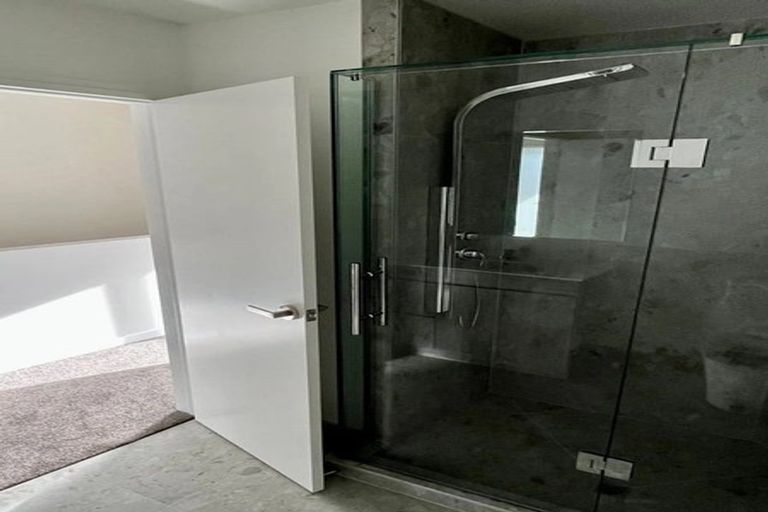 Photo of property in 3/86 Fred Taylor Drive, Westgate, Auckland, 0814