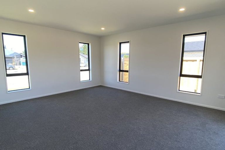 Photo of property in 157 Shillingford Boulevard, Rolleston, 7615