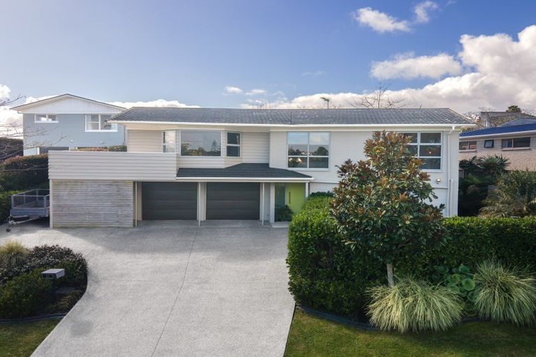 Photo of property in 62 Evelyn Road, Cockle Bay, Auckland, 2014