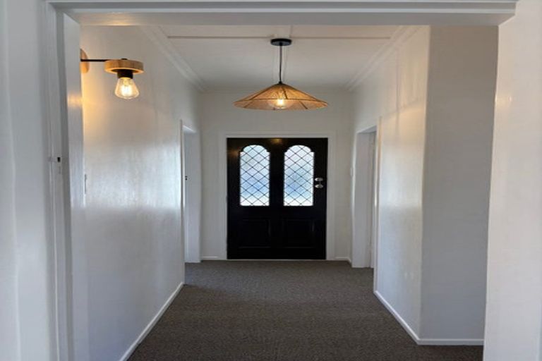 Photo of property in 6 Henui Street, Strandon, New Plymouth, 4312