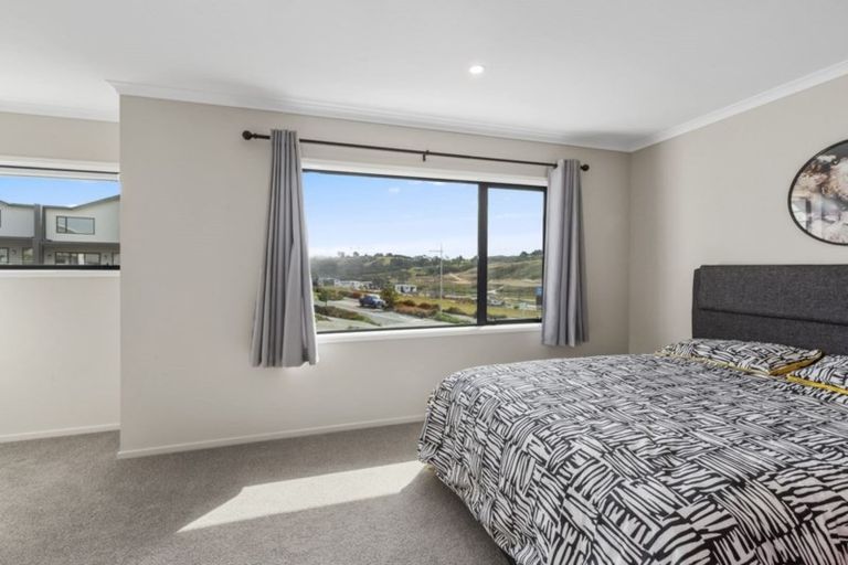 Photo of property in 75 Te Oneroa Way, Long Bay, Auckland, 0630