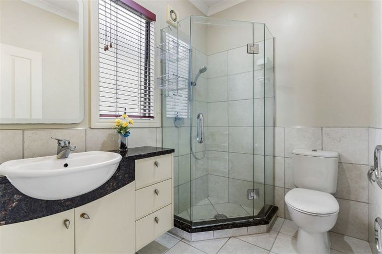 Photo of property in 1 Macleans Road, Bucklands Beach, Auckland, 2014