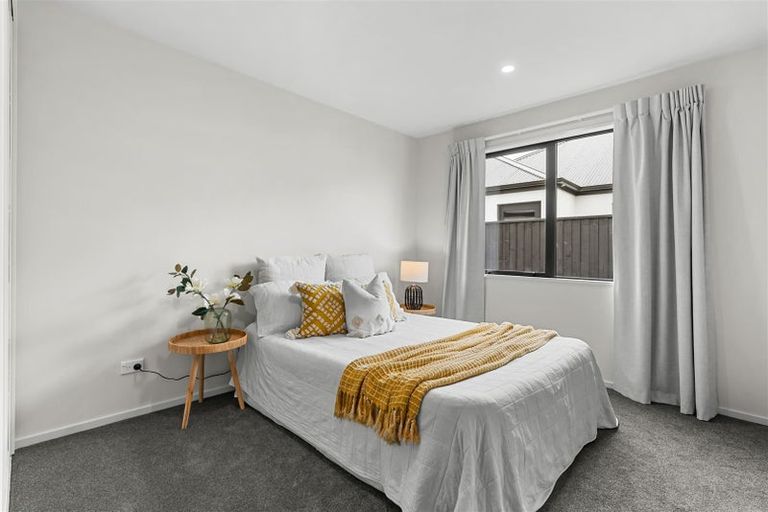 Photo of property in 1 Baker Estate Lane, Halswell, Christchurch, 8025