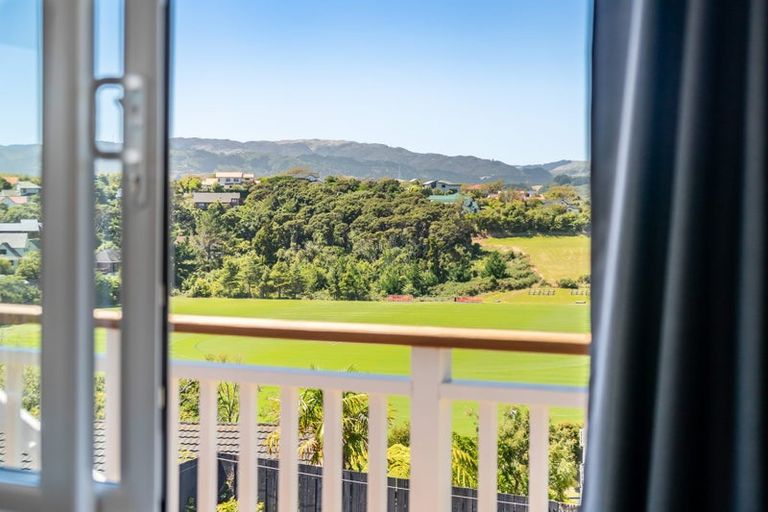 Photo of property in 7 James Cook Drive, Whitby, Porirua, 5024