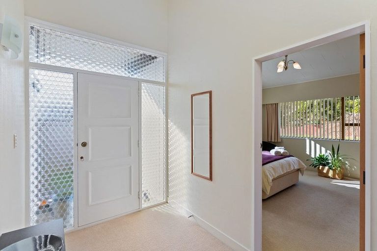 Photo of property in 4 Sunny Glen, Waikanae, 5036