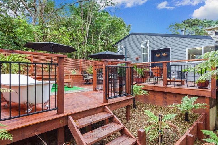 Photo of property in 9 Karapiti Place, Glen Eden, Auckland, 0602