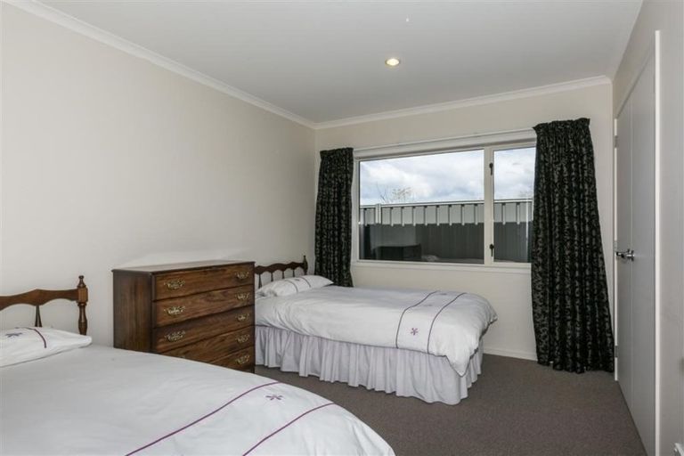 Photo of property in 2a Mcnaughton Place, Onekawa, Napier, 4110