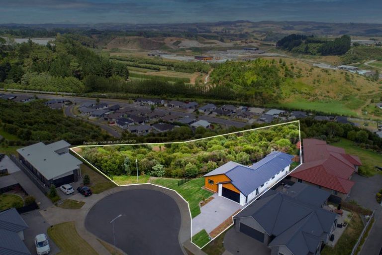 Photo of property in 32 Blacklock Road, Pyes Pa, Tauranga, 3112