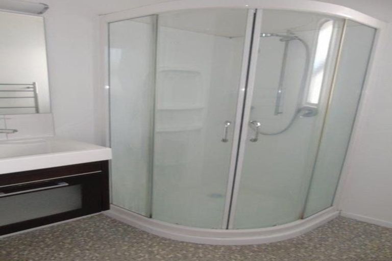 Photo of property in 2/12 Kekeno Grove, Tirohanga, Lower Hutt, 5010