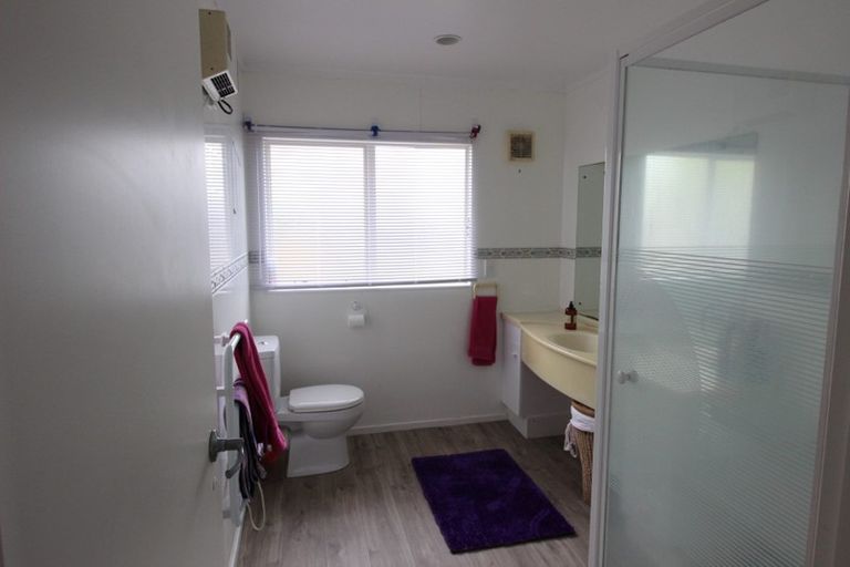 Photo of property in 25a Brightside Road, Stanmore Bay, Whangaparaoa, 0932