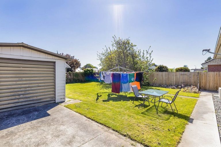 Photo of property in 12 Haslett Place, Upper Riccarton, Christchurch, 8041