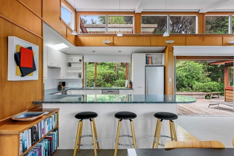 Photo of property in 68-70 Matakatia Parade, Matakatia, Whangaparaoa, 0930