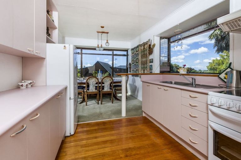 Photo of property in 708 East Coast Road, Pinehill, Auckland, 0632