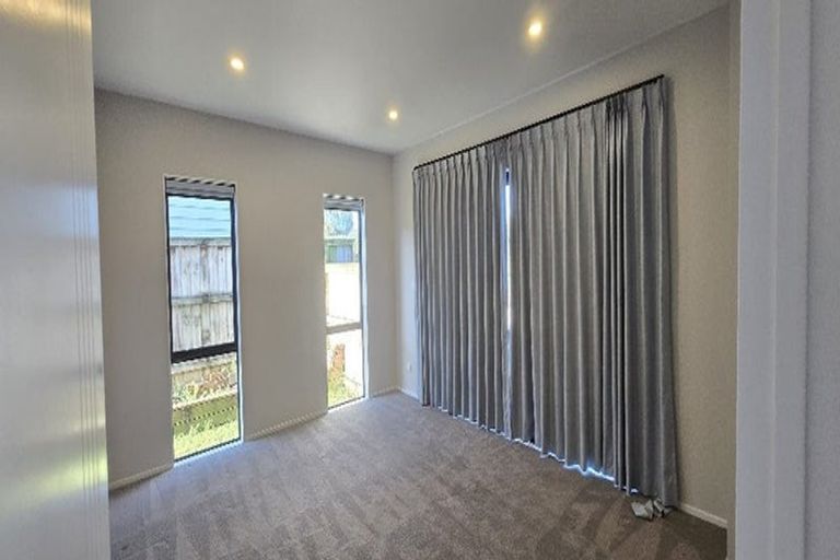 Photo of property in 13 Johns Creek Crescent, Silverdale, 0932