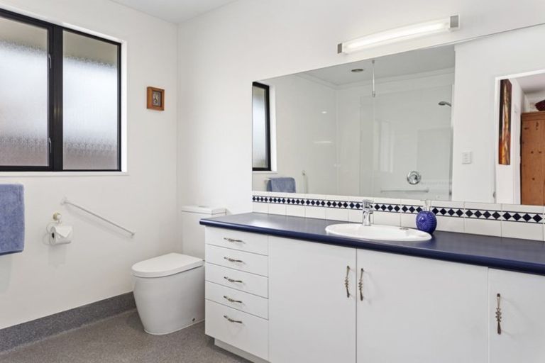 Photo of property in 38 Woodglen Drive, Woodend, 7610