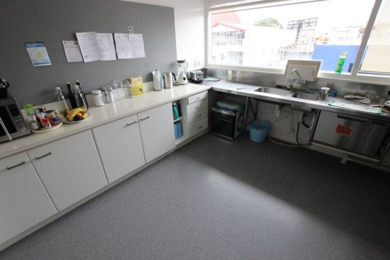 Photo of property in 15a Edinburgh Street, Tuakau, 2121