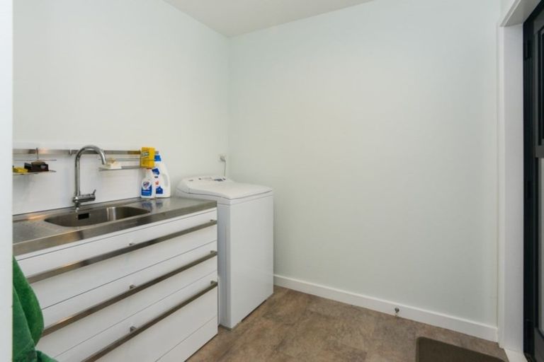 Photo of property in 75 Hetley Crescent, Taradale, Napier, 4112