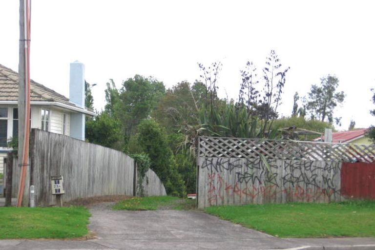 Photo of property in 23a Woodglen Road, Glen Eden, Auckland, 0602