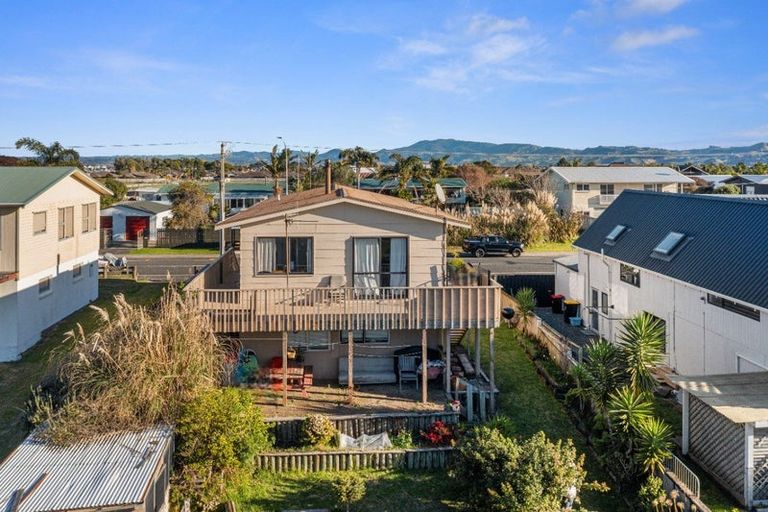 Photo of property in 1283 Papamoa Beach Road, Papamoa Beach, Papamoa, 3118