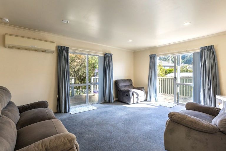 Photo of property in 257a Waikawa Road, Waikawa, Picton, 7220