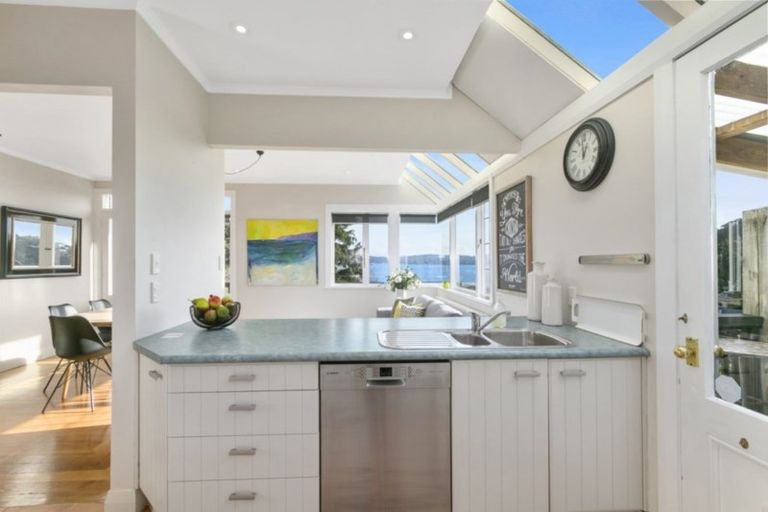 Photo of property in 9 Korimako Road, Days Bay, Lower Hutt, 5013