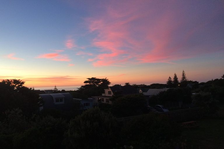 Photo of property in 70 Dixie Street, Te Horo Beach, Otaki, 5581