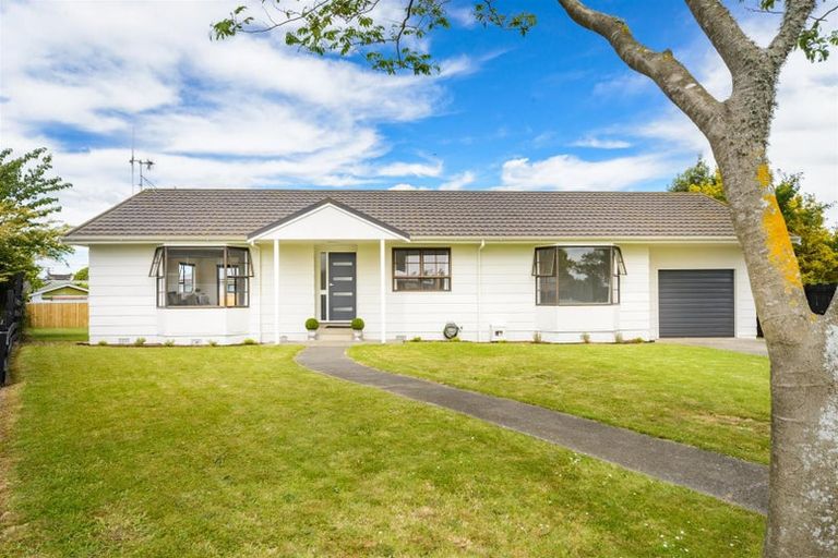 Photo of property in 5 Meads Place, Bulls, 4818