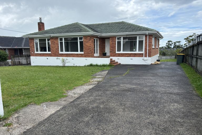 Photo of property in 34 Golf Road, New Lynn, Auckland, 0600