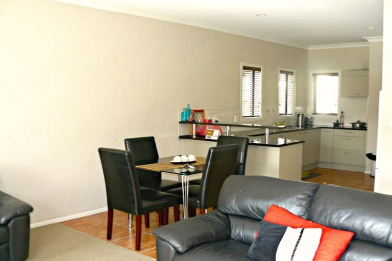 Photo of property in 9 Huntington Drive, Huntington Park, Auckland, 2013