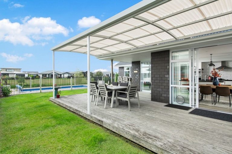 Photo of property in 34 Cassinia Close, Papamoa Beach, Papamoa, 3118