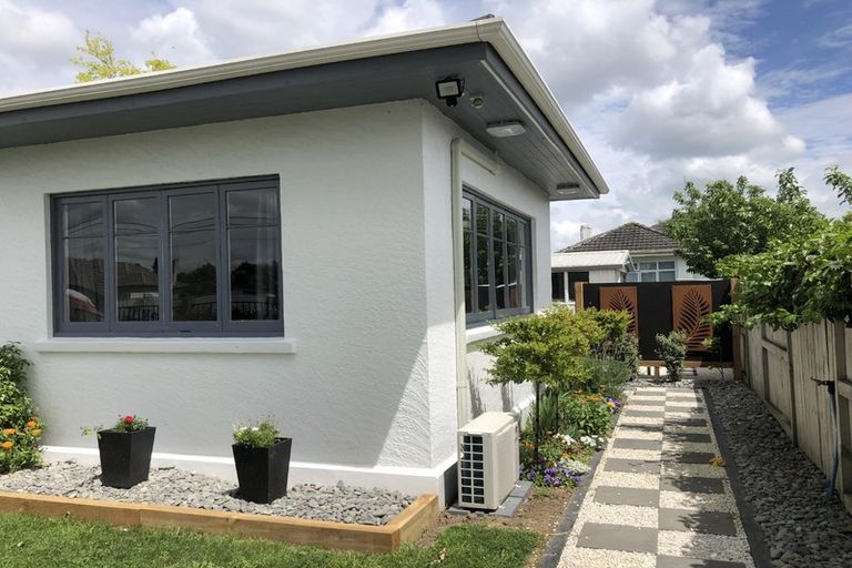 Photo of property in 21 Steele Road, Forest Lake, Hamilton, 3200